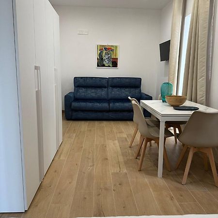 Vr Home กาแซร์ตา ภายนอก รูปภาพ